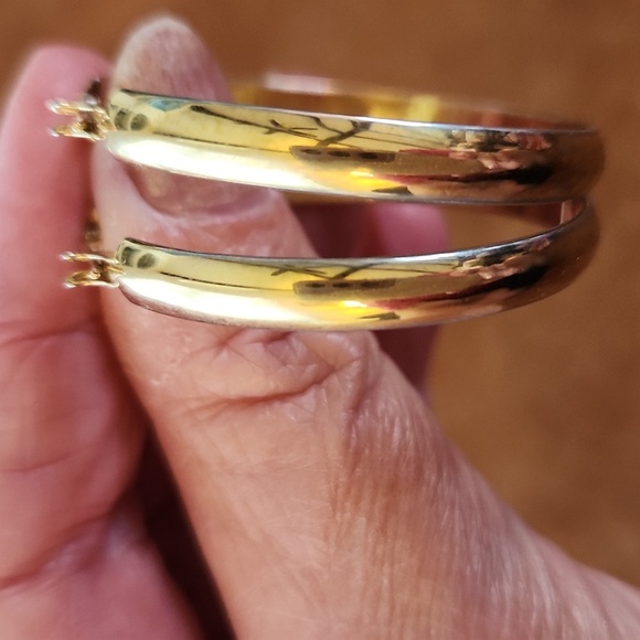 Vintage Monet Earrings Lot Silver Gold Tone Pierced Classic Elegant Jewelry - Picture 2 of 8